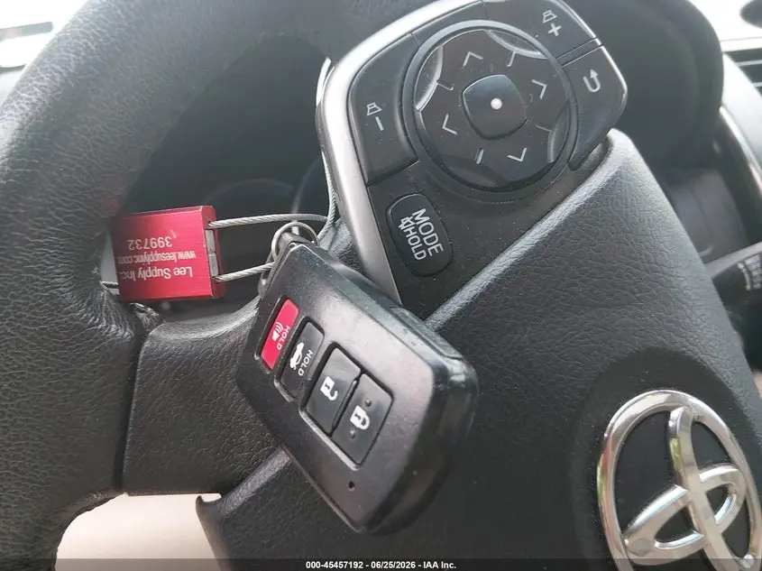 2012 TOYOTA CAMRY HYBRID XLE