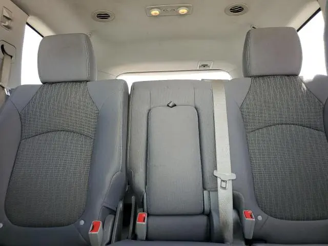 2014 CHEVROLET TRAVERSE LS  