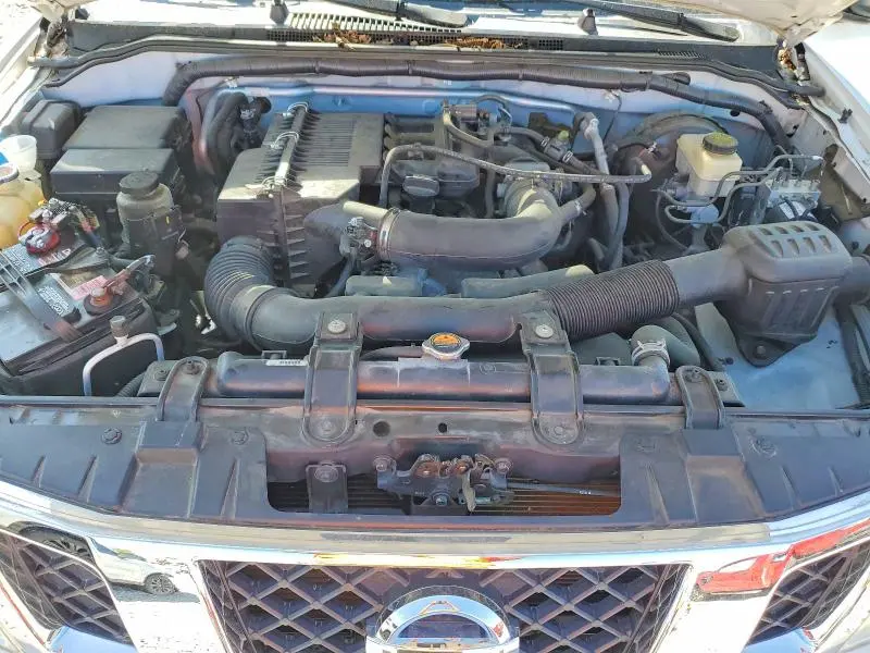 2015 NISSAN FRONTIER S  