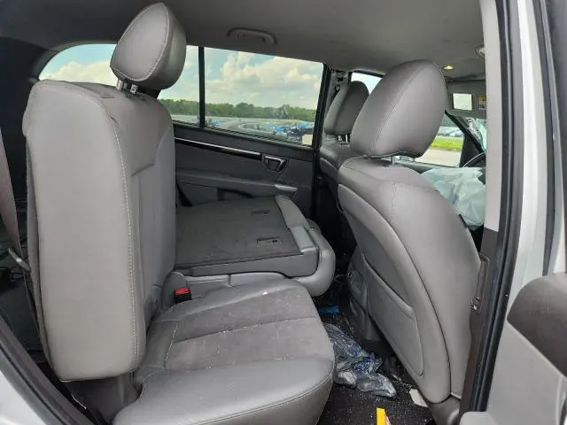2011 HYUNDAI SANTA FE SE  