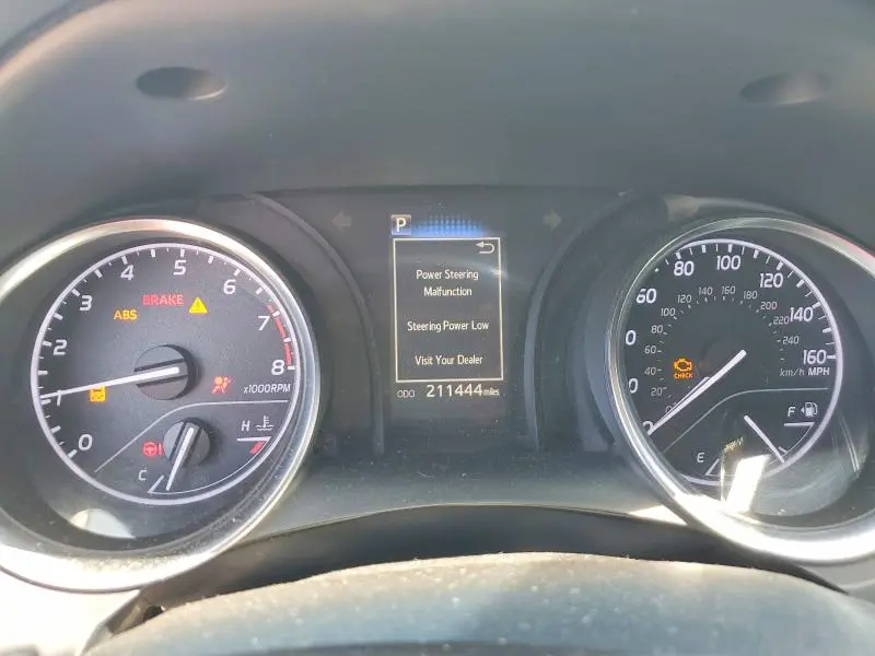 2018 TOYOTA CAMRY SE  