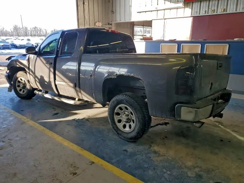 2011 CHEVROLET SILVERADO C1500 LT  