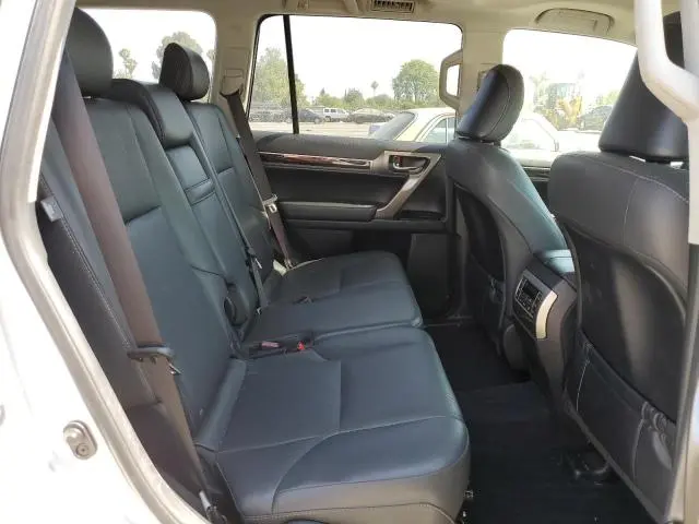 2016 LEXUS GX 460  
