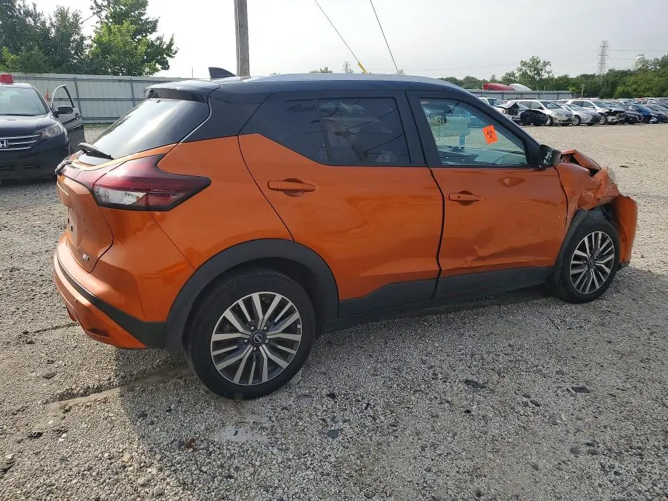 2023 NISSAN KICKS SV  