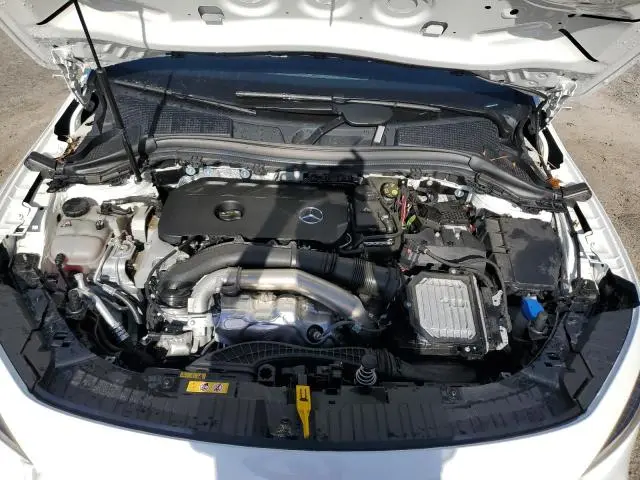 2025 MERCEDES-BENZ GLA 250  