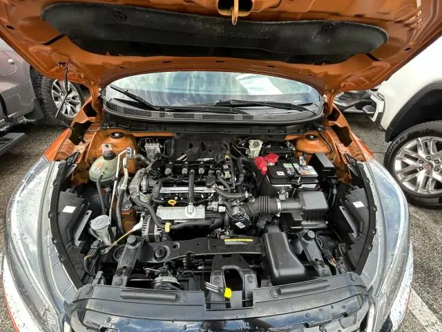 2021 NISSAN KICKS SR  