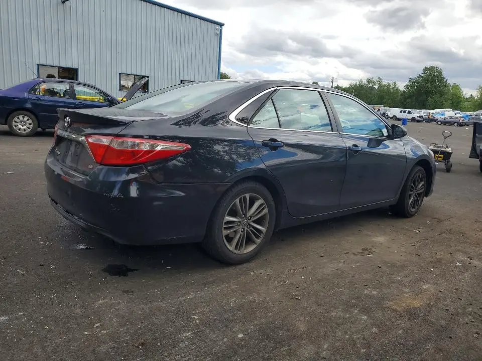 2017 TOYOTA CAMRY SE  