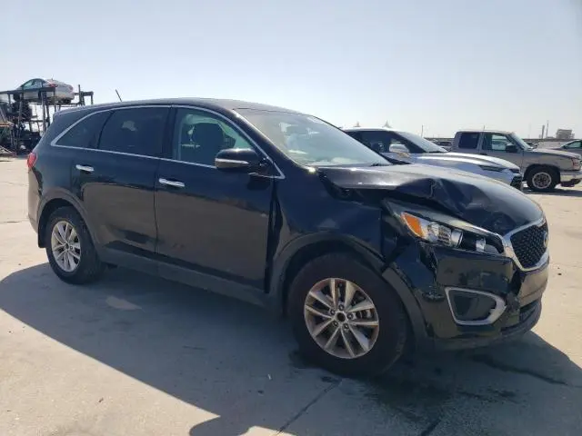 2017 KIA SORENTO LX  