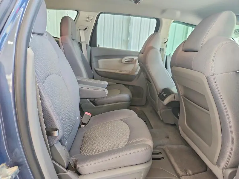 2012 CHEVROLET TRAVERSE LT  