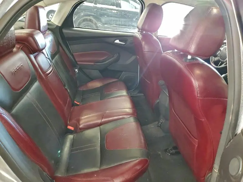 2014 FORD FOCUS TITANIUM  