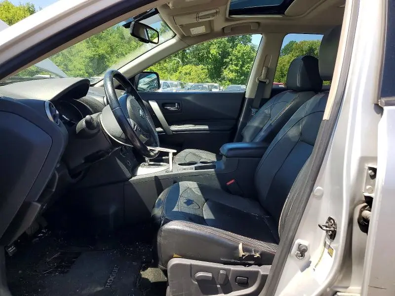 2013 NISSAN ROGUE S  