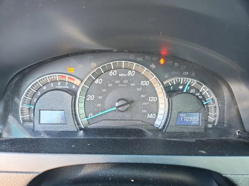2014 TOYOTA CAMRY SE V6  