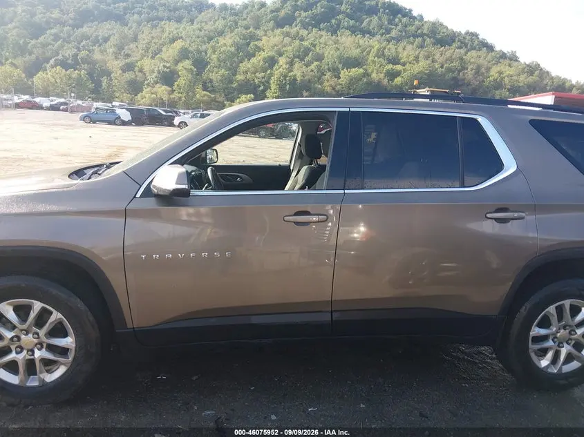 2020 CHEVROLET TRAVERSE AWD LT CLOTH