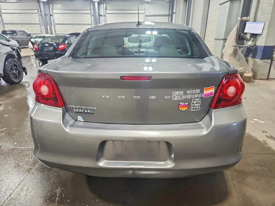 2012 DODGE AVENGER SE  