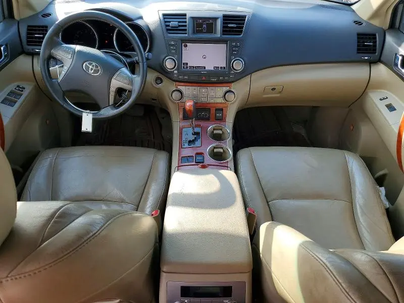 2010 TOYOTA HIGHLANDER LIMITED  