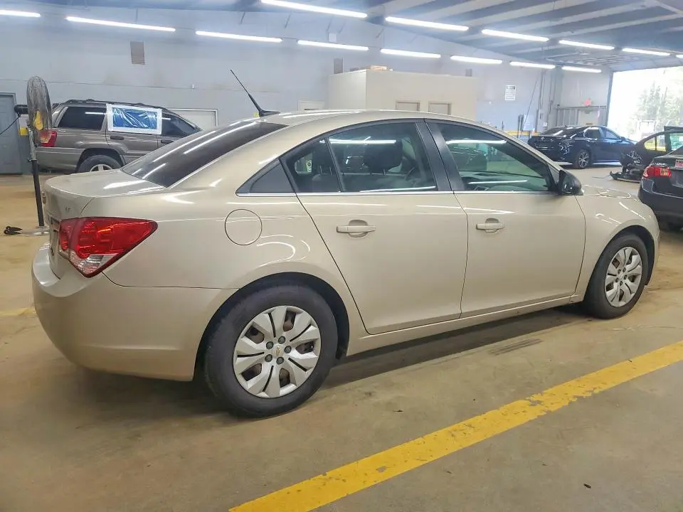 2012 CHEVROLET CRUZE LS  