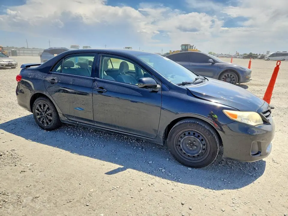 2013 TOYOTA COROLLA LE  