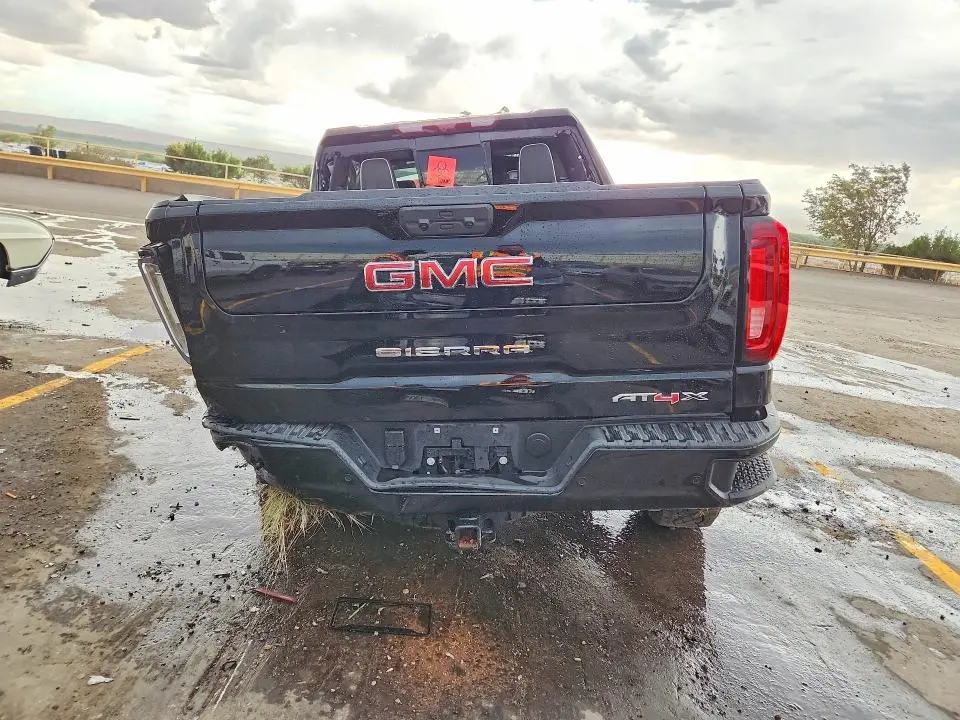 2026 GMC SIERRA K1500 AT4X  