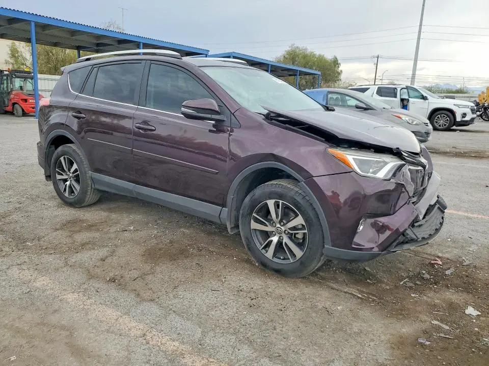 2016 TOYOTA RAV4 XLE  