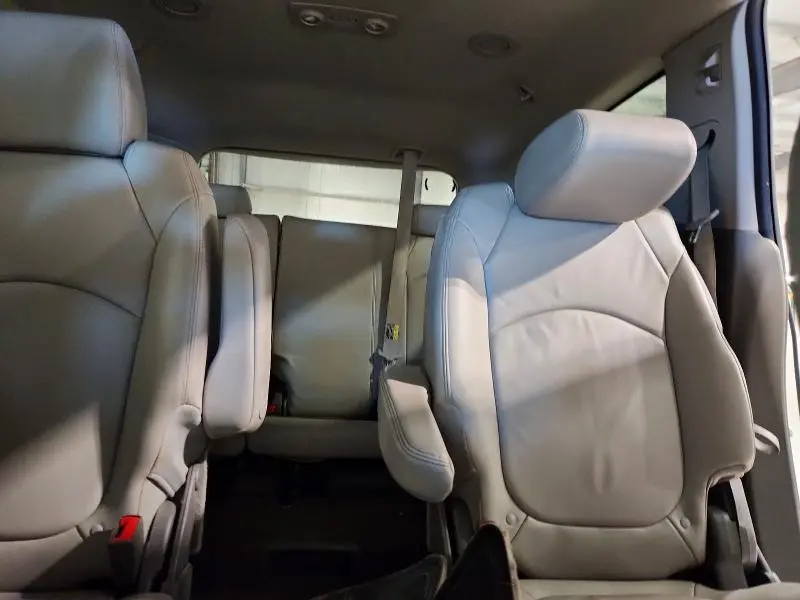 2012 CHEVROLET TRAVERSE LT  