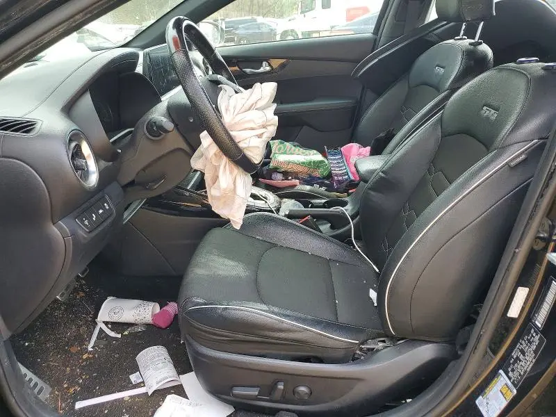 2021 KIA FORTE GT LINE  