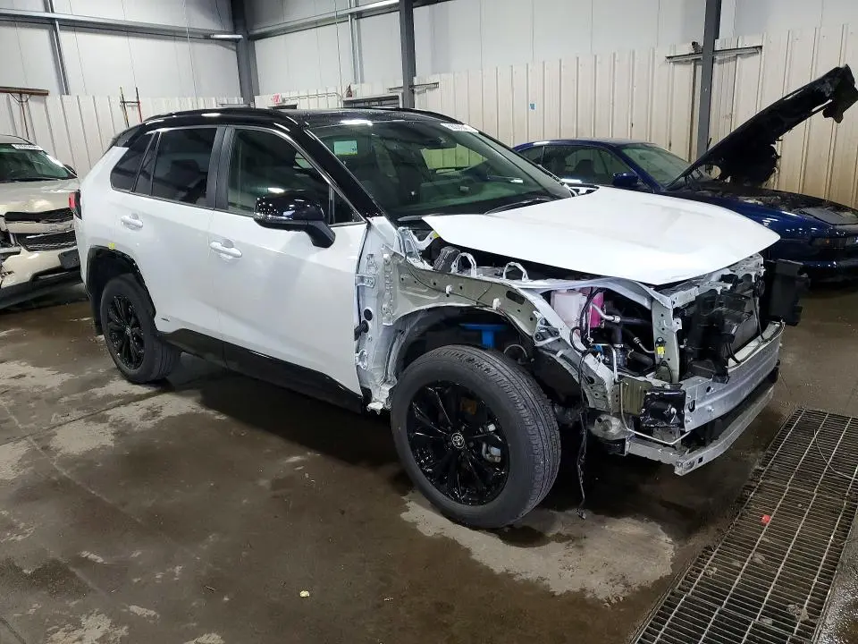 2025 TOYOTA RAV4 XSE  