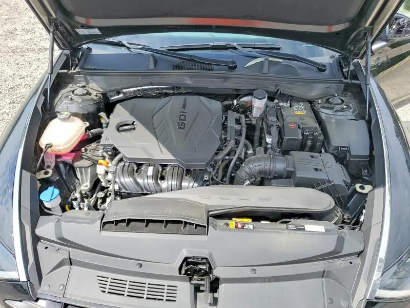 2023 HYUNDAI SONATA SE  