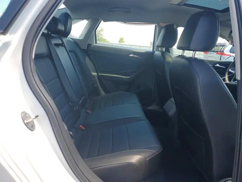 2022 VOLKSWAGEN JETTA SE  