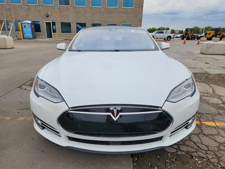 2015 TESLA MODEL S 70D  