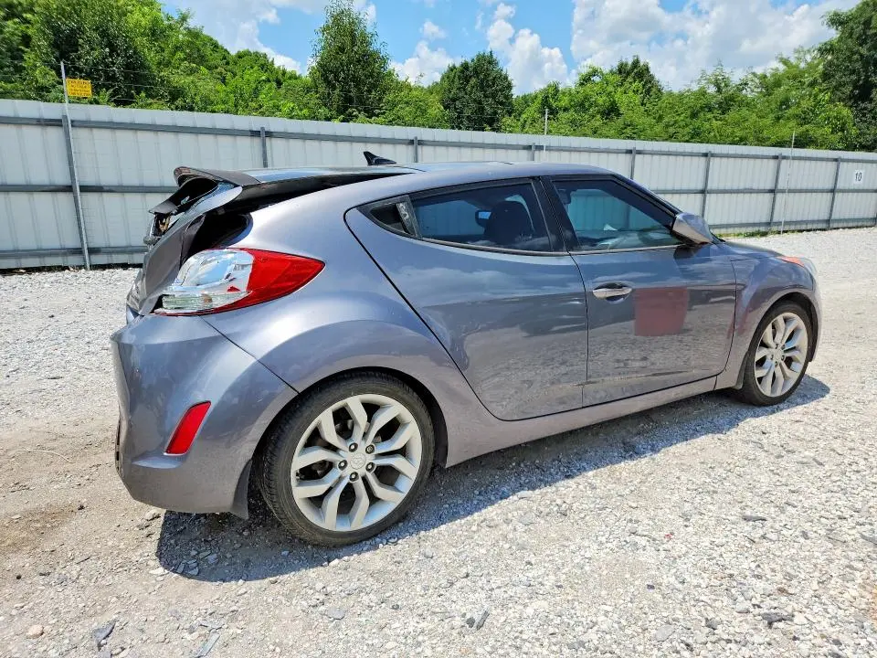 2013 HYUNDAI VELOSTER BASE  