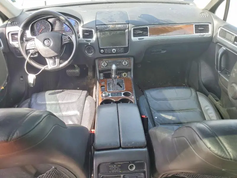 2015 VOLKSWAGEN TOUAREG V6 TDI  
