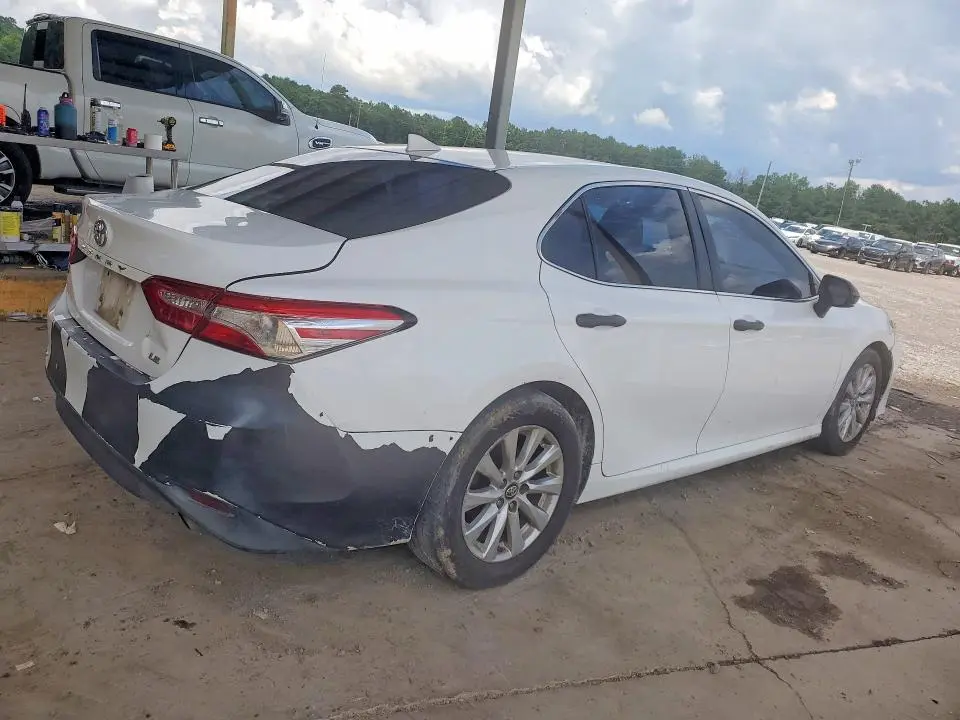 2019 TOYOTA CAMRY LE  