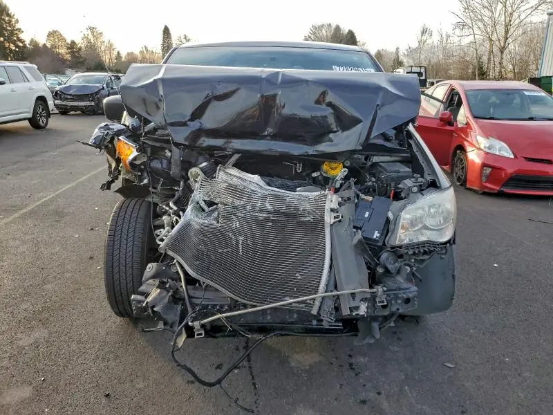 2016 DODGE GRAND CARAVAN SE  