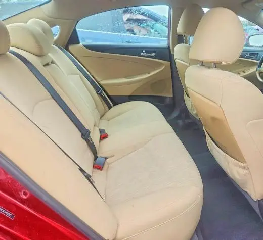 2012 HYUNDAI SONATA GLS  