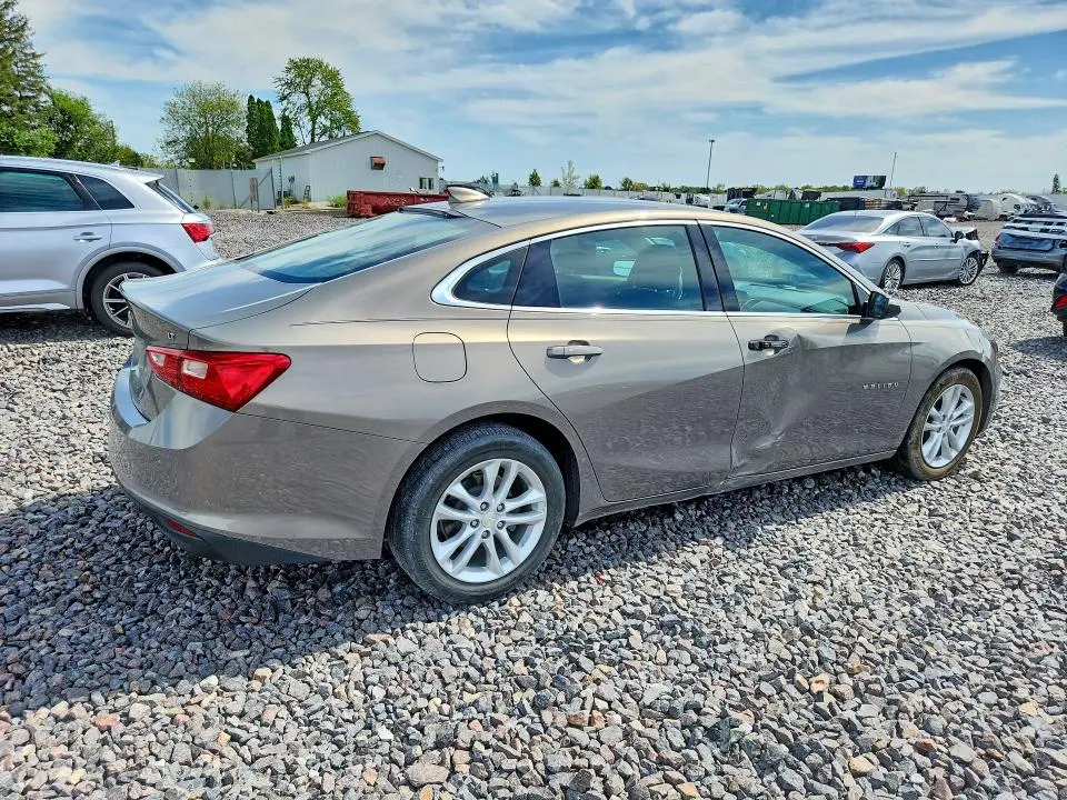2017 CHEVROLET MALIBU LT  