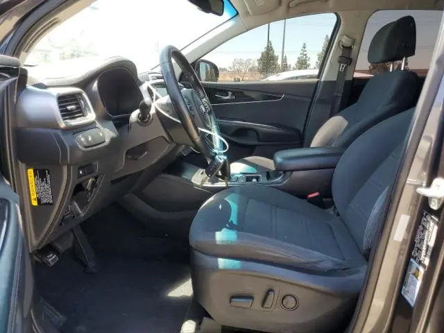 2017 KIA SORENTO LX  