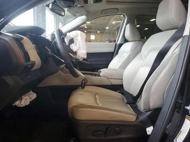 2022 NISSAN PATHFINDER SL  