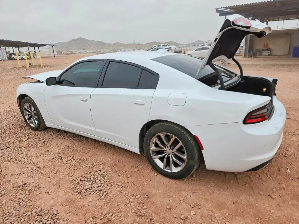 2016 DODGE CHARGER SXT  