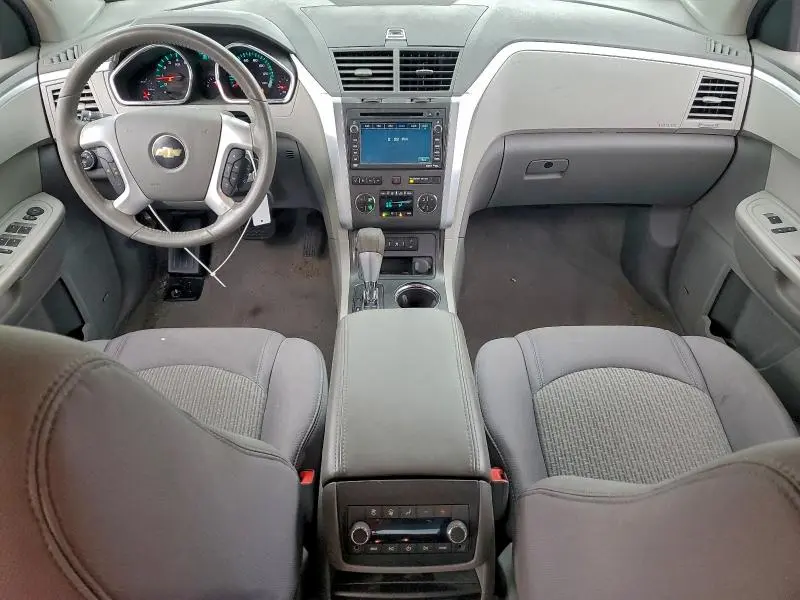 2011 CHEVROLET TRAVERSE LT  