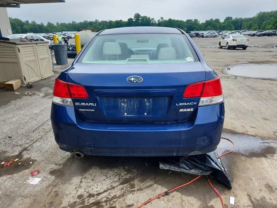 2010 SUBARU LEGACY 2.5I PREMIUM  