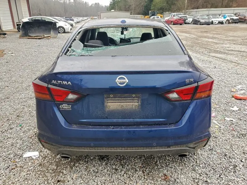 2021 NISSAN ALTIMA SR  