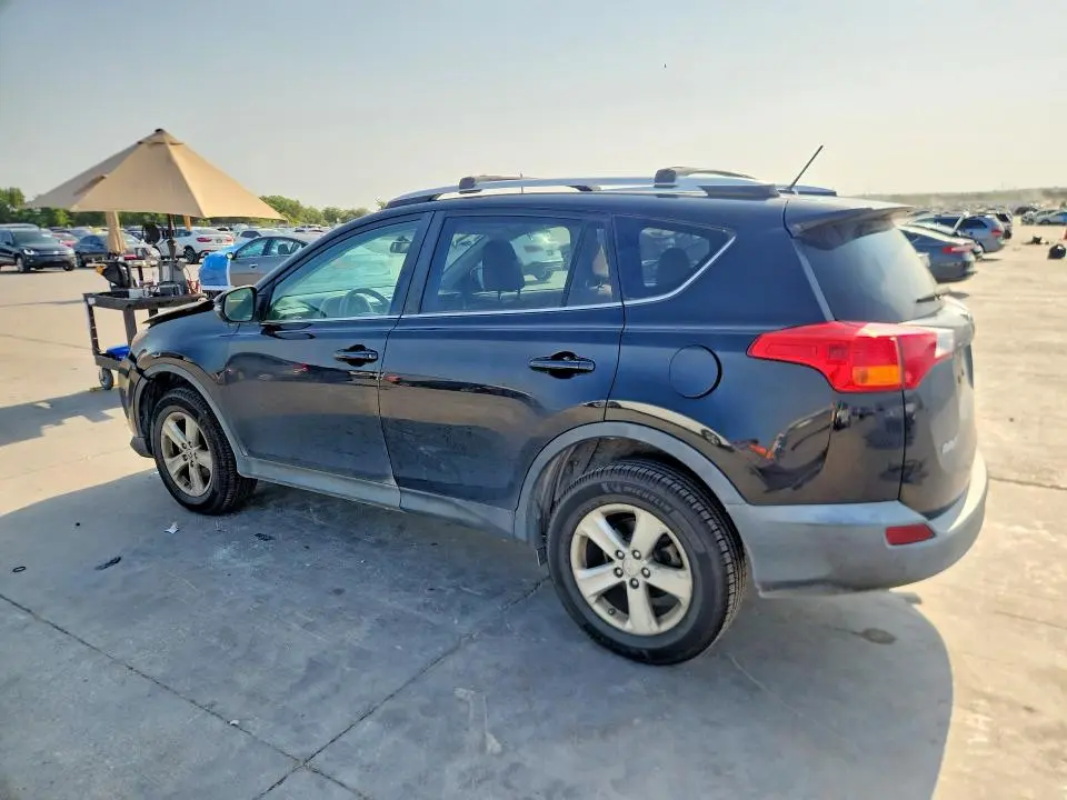 2013 TOYOTA RAV4 XLE  