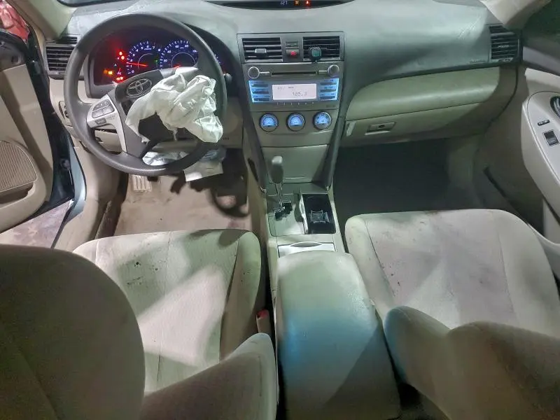 2011 TOYOTA CAMRY BASE  