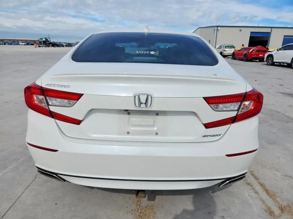 2018 HONDA ACCORD SPORT  