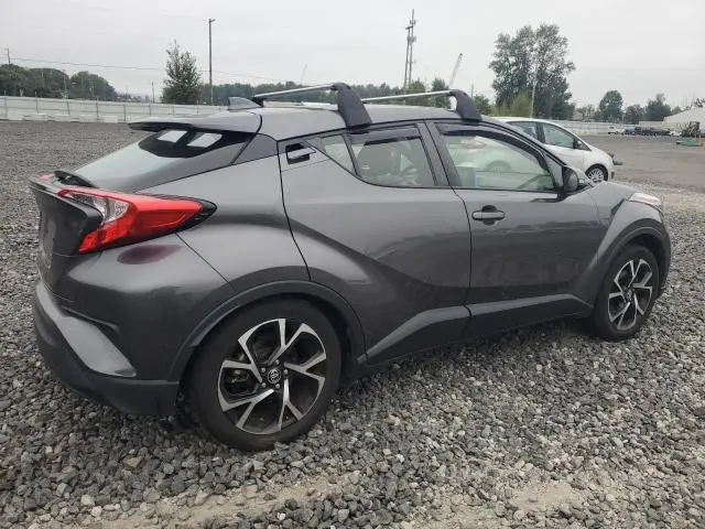 2020 TOYOTA C-HR XLE  