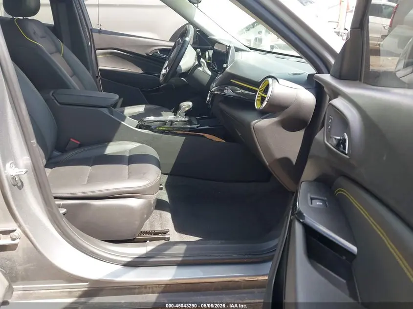 2025 CHEVROLET TRAX FWD ACTIV