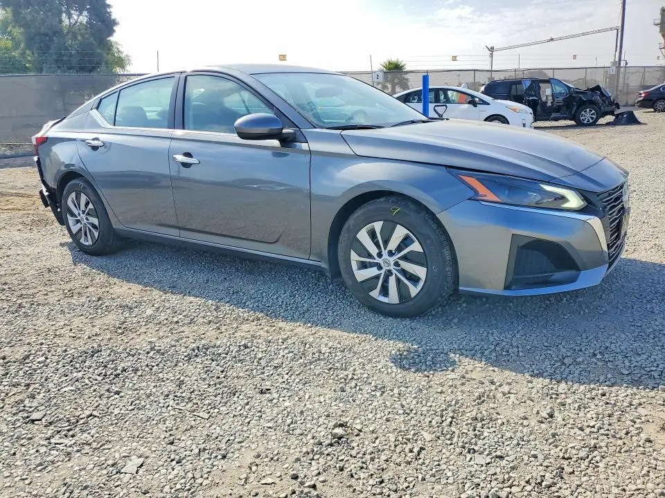 2023 NISSAN ALTIMA S  