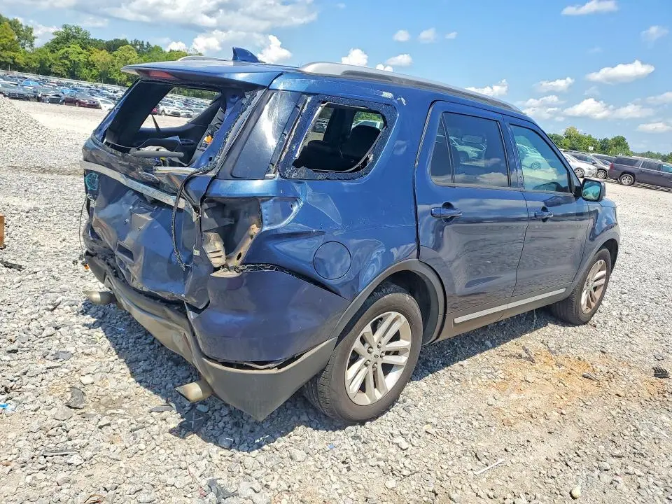 2017 FORD EXPLORER XLT  