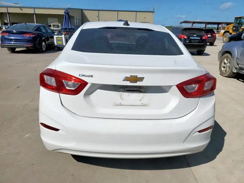 2016 CHEVROLET CRUZE LS  