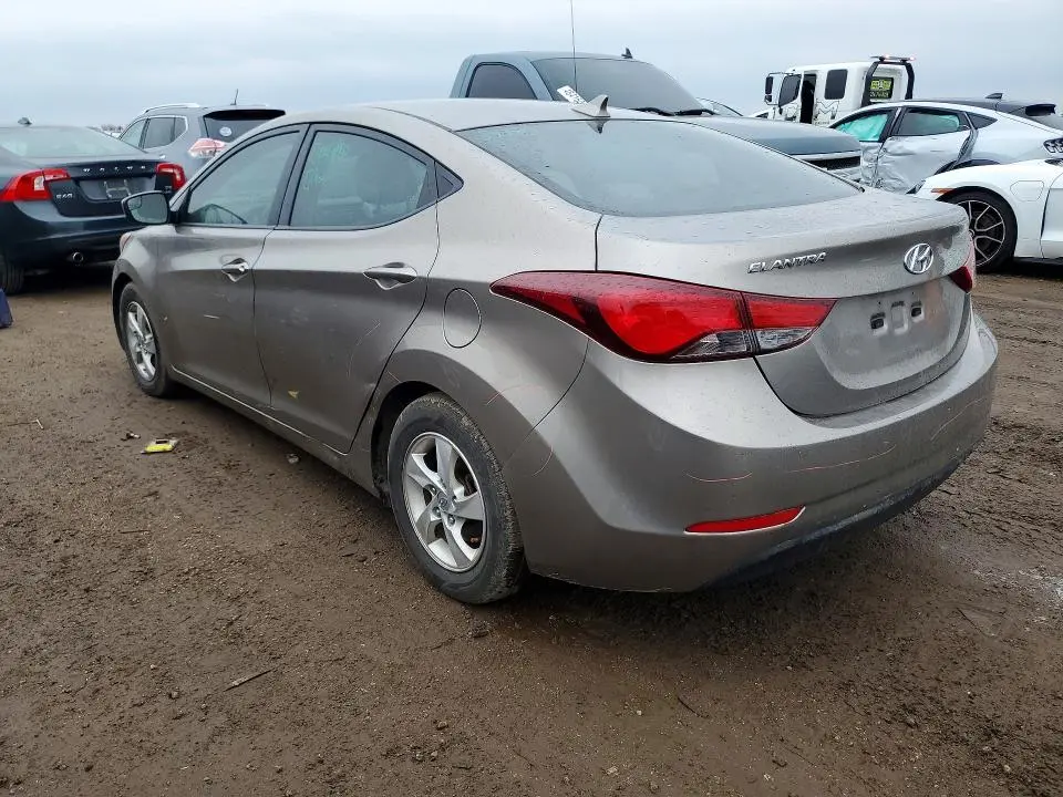 2015 HYUNDAI ELANTRA SE  